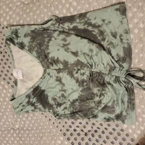 Light green atlethic crop top